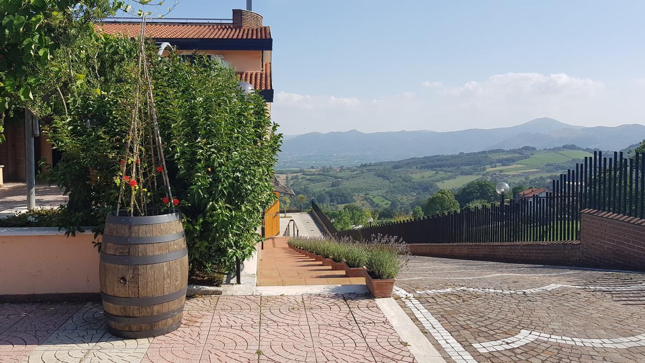 Lisandro Wine Resort Apartments Caserta Castel Campagnano 外观 照片